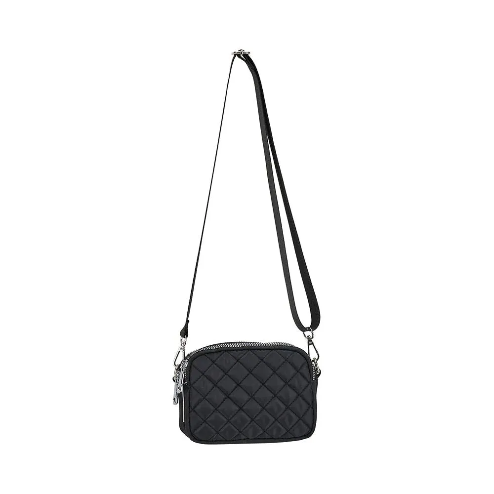 Annabel Trends Travel Quilted 3 Zip Bag