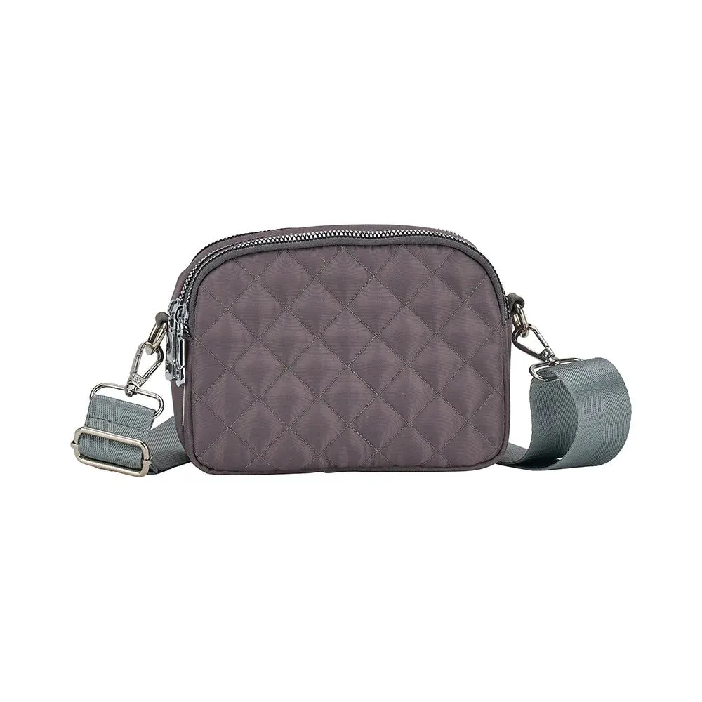 Annabel Trends Travel Quilted 3 Zip Bag